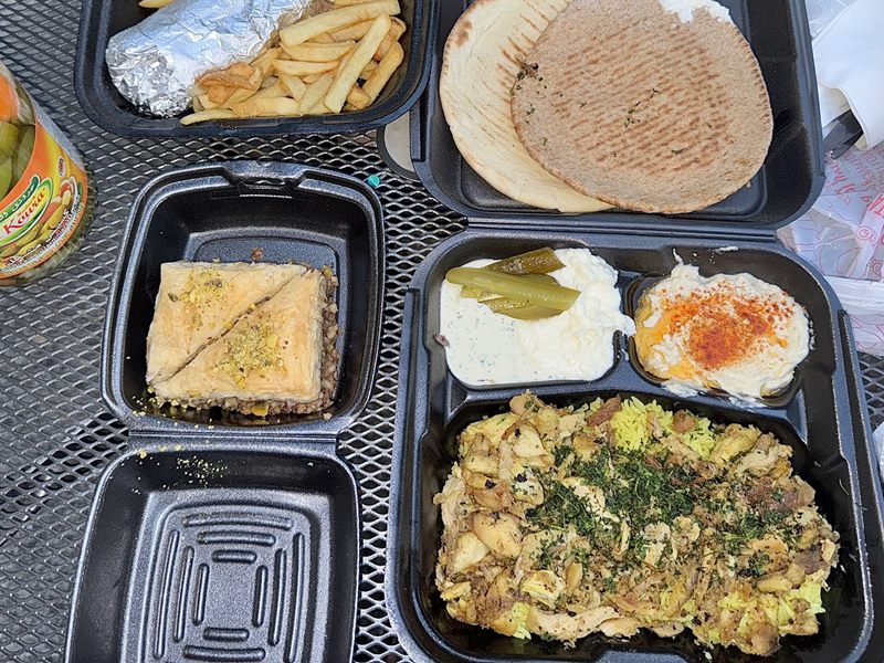 Cedar Halal Food & Grill food